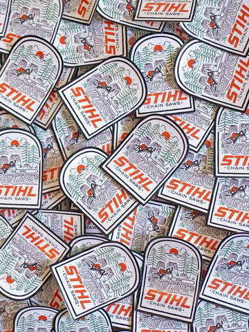 Autocollant vinyle STIHL Into The Woods - prix de gros