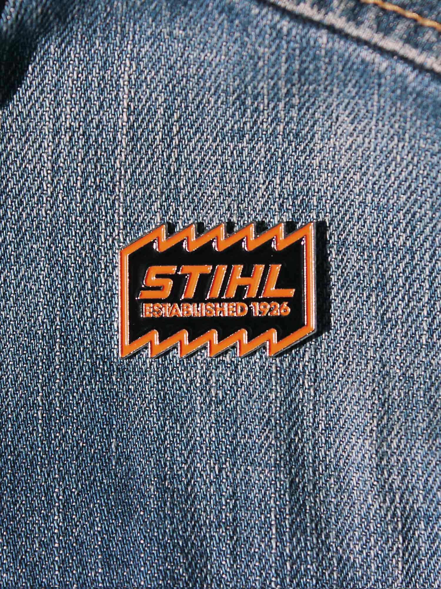Épinglette en émail STIHL 1926 - prix de gros